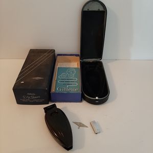 Vintage Gillette Dry Shaver in Original Box